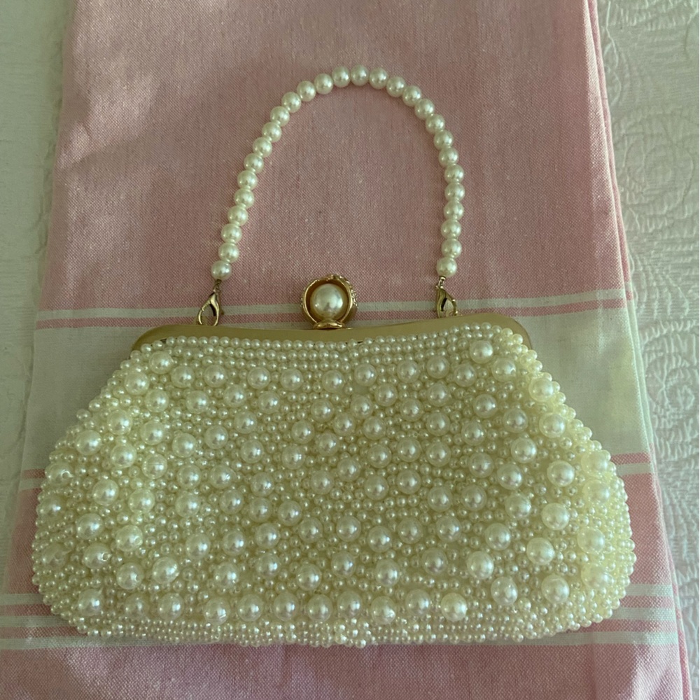 Pearl clutch purse